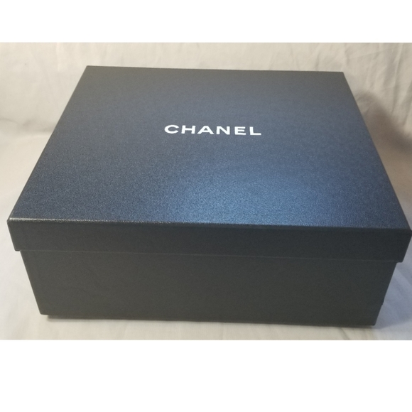 CHANEL Other - CHANEL empty gift decorative storage boot box
